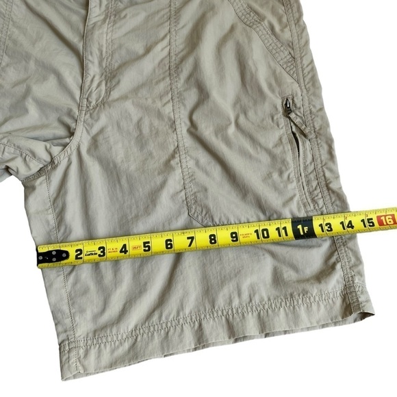 Chaps Flat Front Nylon Safari Shorts Zip Cargo Pockets Built-in Belt Tan Sz 42 - Picture 12 of 15